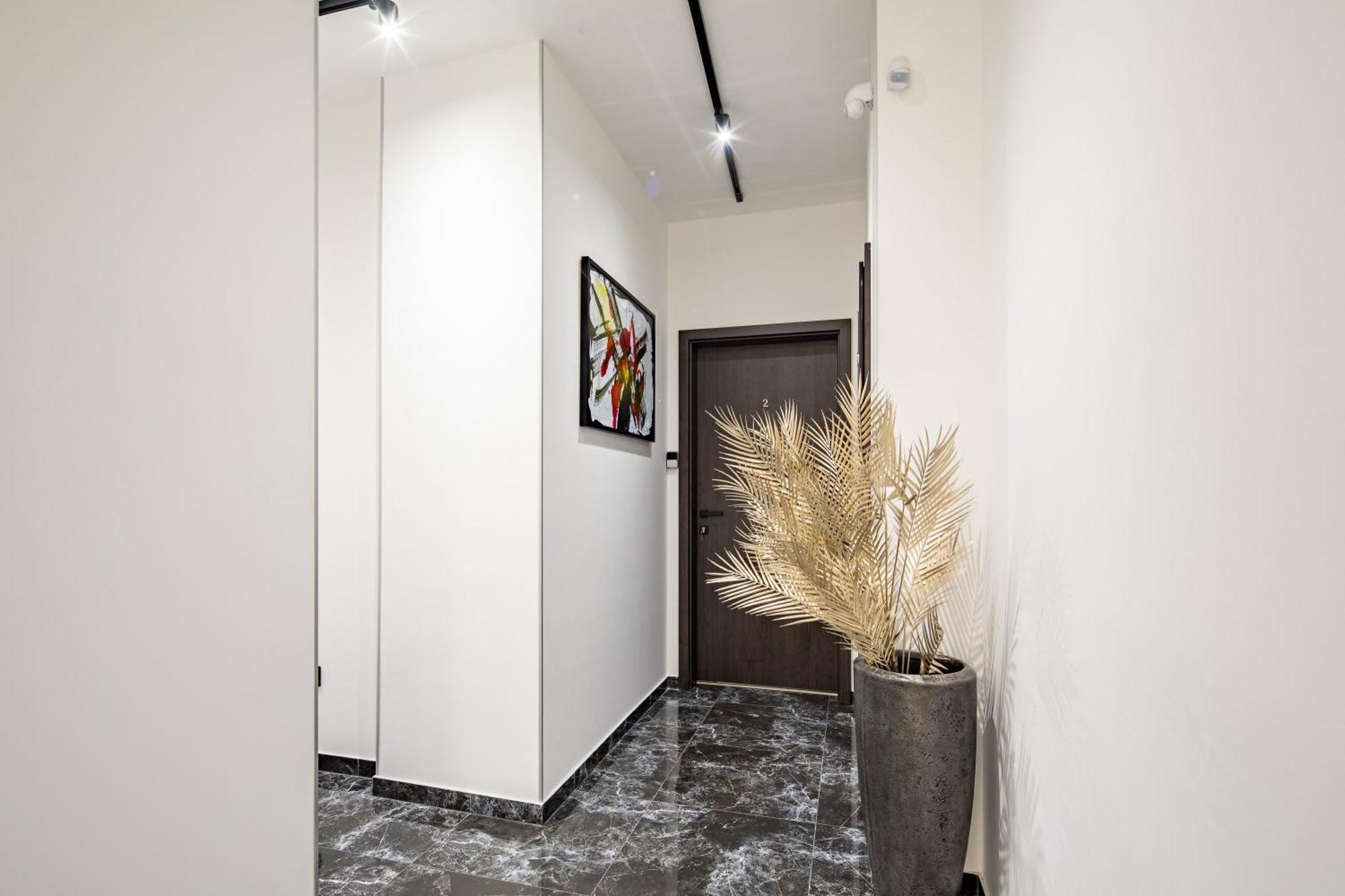 Ultra Central Luxury Budapest Ngoại thất bức ảnh