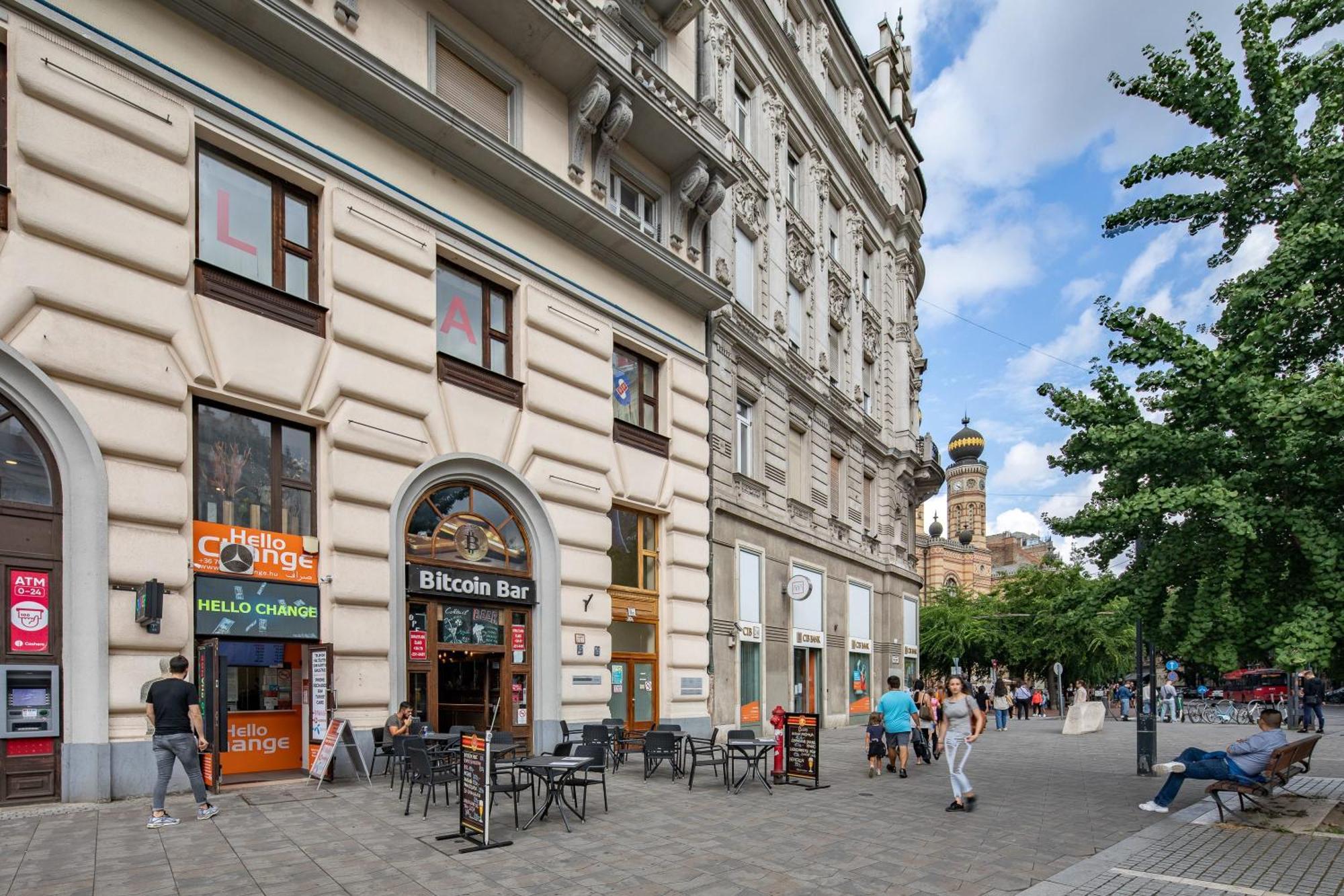 Ultra Central Luxury Budapest Ngoại thất bức ảnh