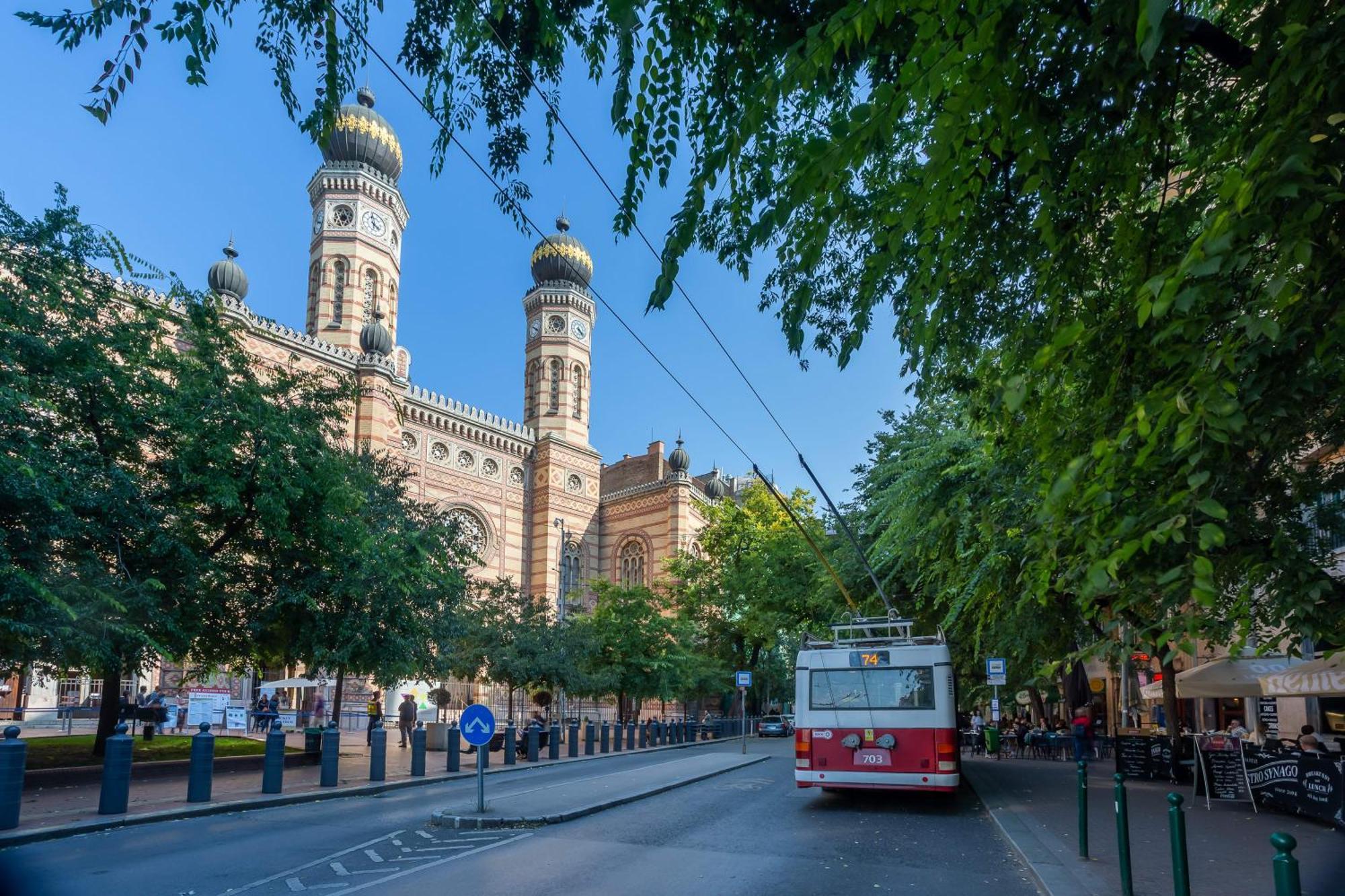 Ultra Central Luxury Budapest Ngoại thất bức ảnh
